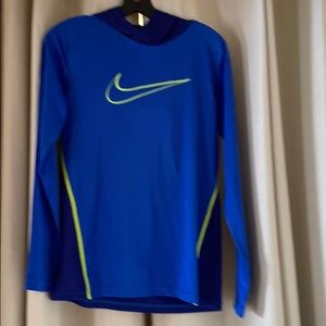 Nike dri fit long sleeve shirt